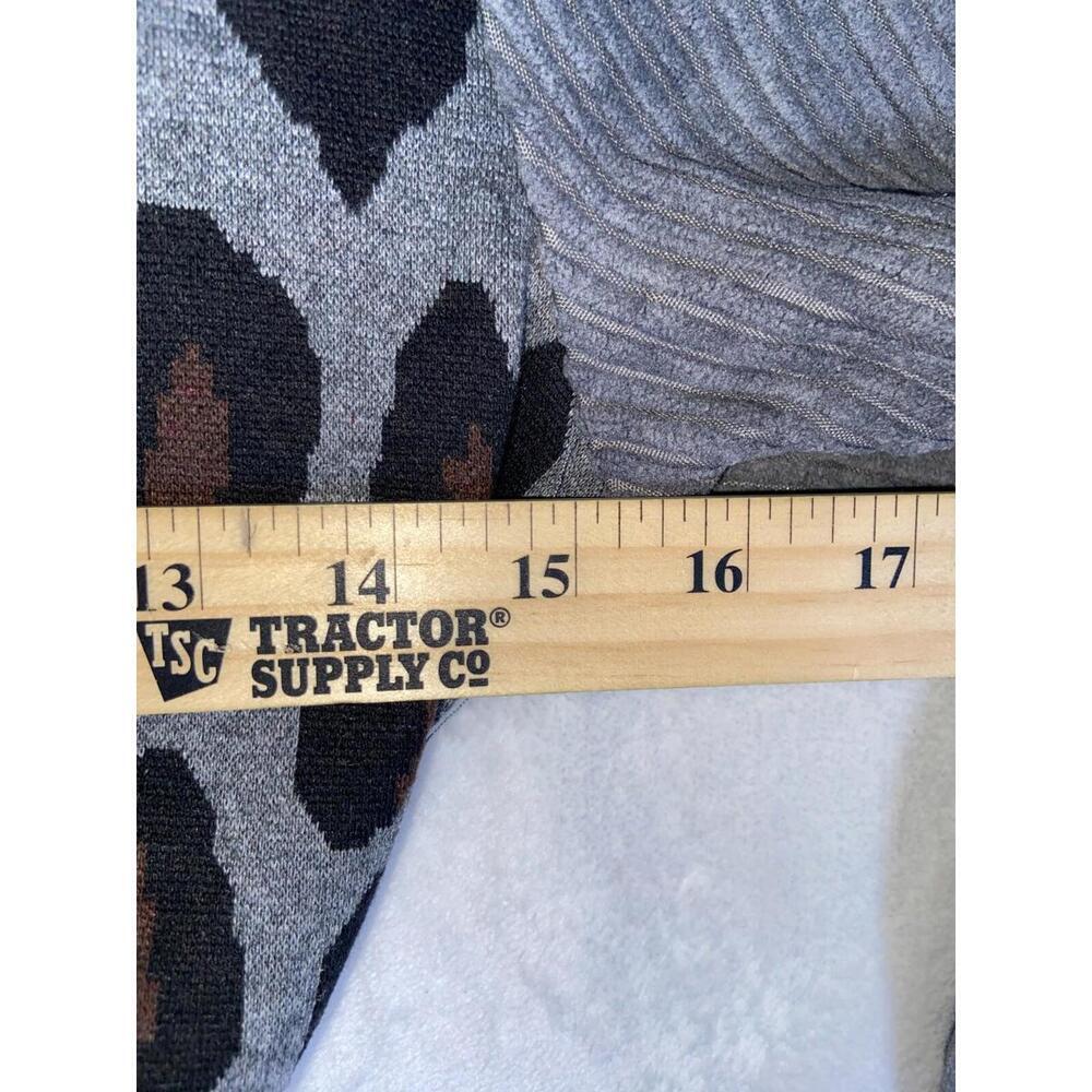 Entro Gray Cheetah Print Jacket Size Small Belted - Picture 4 of 9